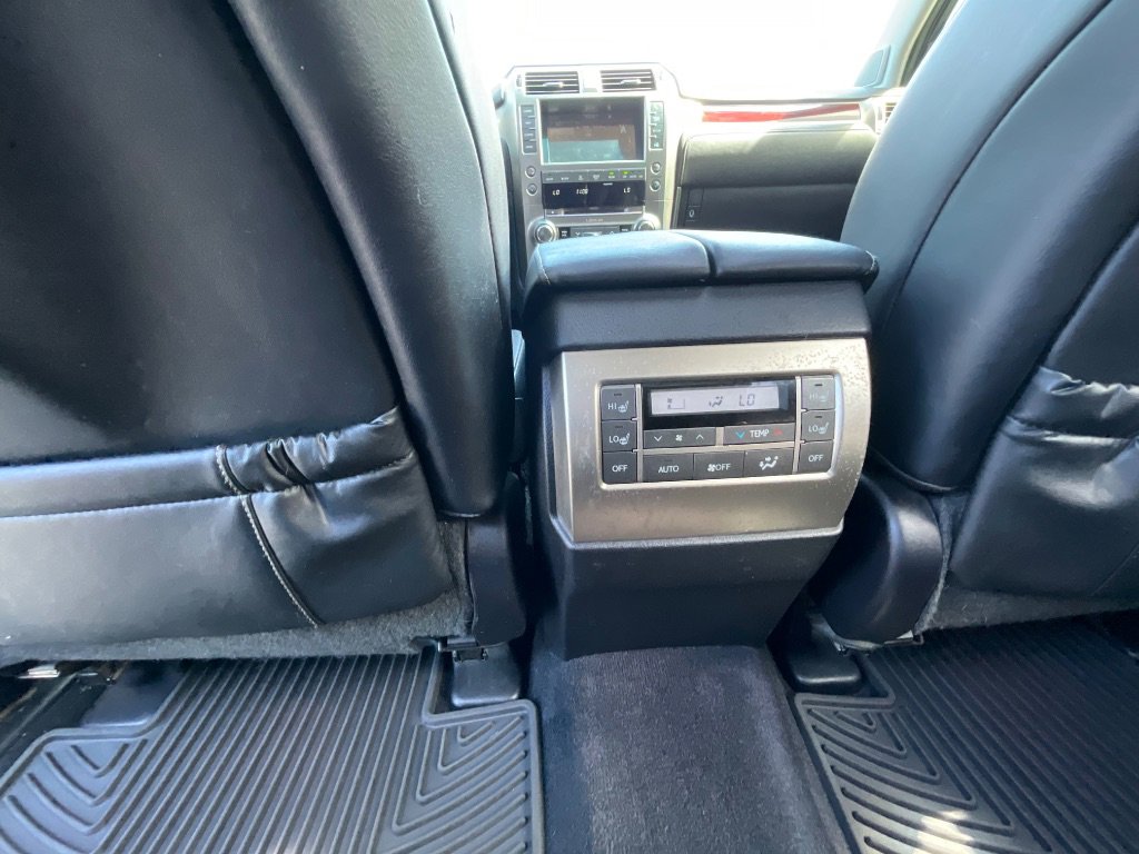 Used 2015 Lexus GX 460 image 27
