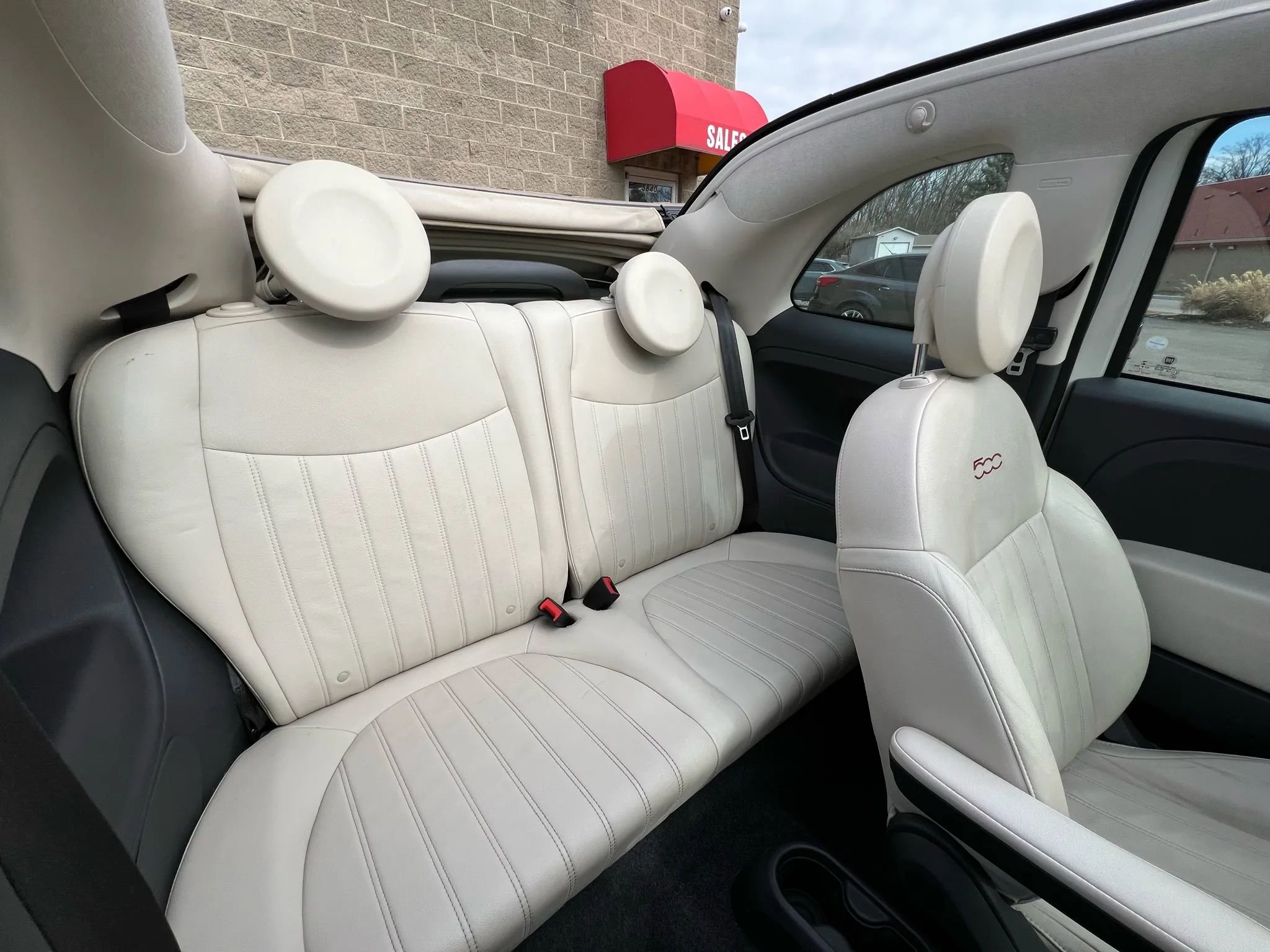 Used 2017 FIAT 500 Lounge image 22