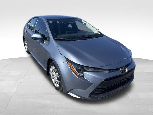 Used 2025 Toyota Corolla LE FWD image 7