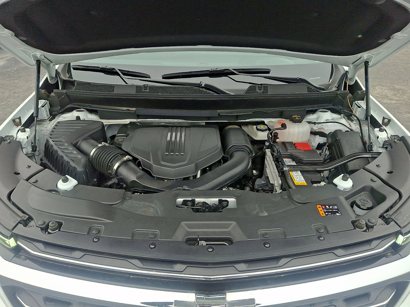 Used 2024 Chevrolet Traverse LT w/ LPO, Floor Liner Package AWD/4WD image 28