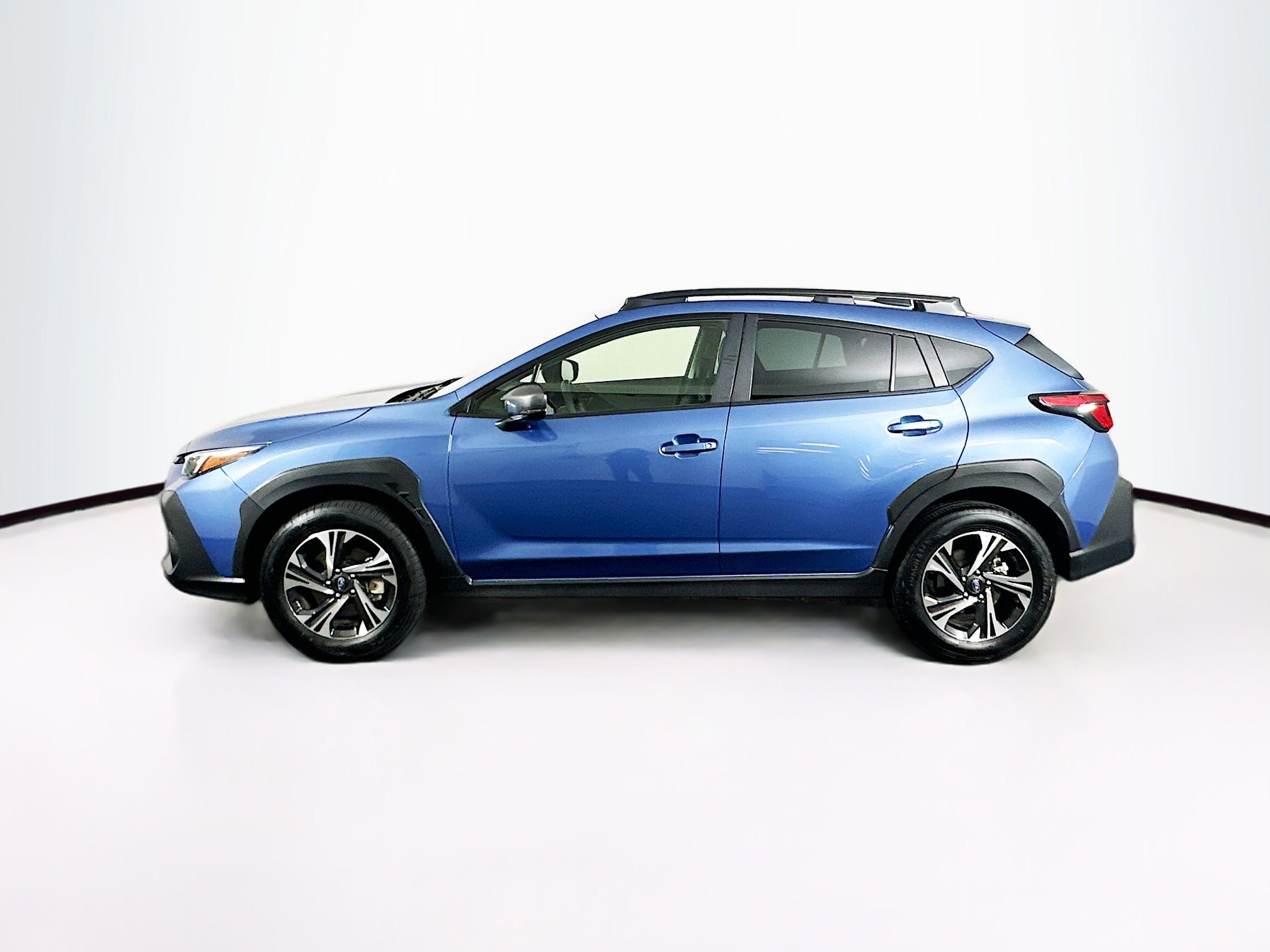Used 2024 Subaru Crosstrek 2.0i Premium image 4