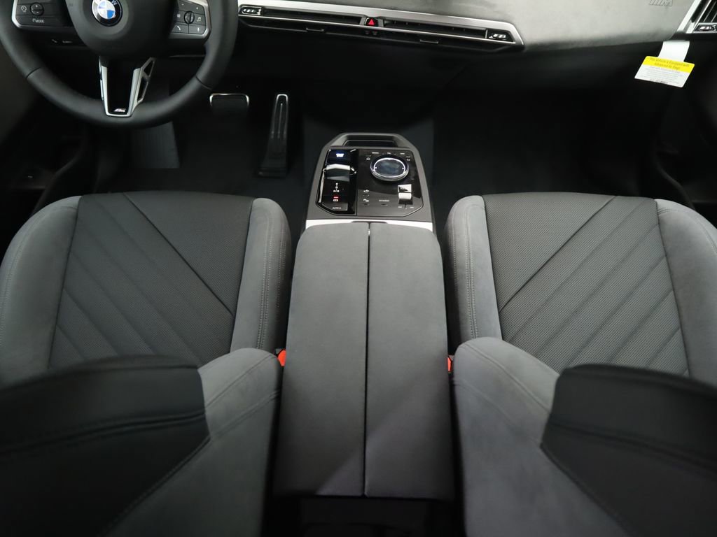 New 2026 BMW iX xDrive60 w/ M Sport Package image 17