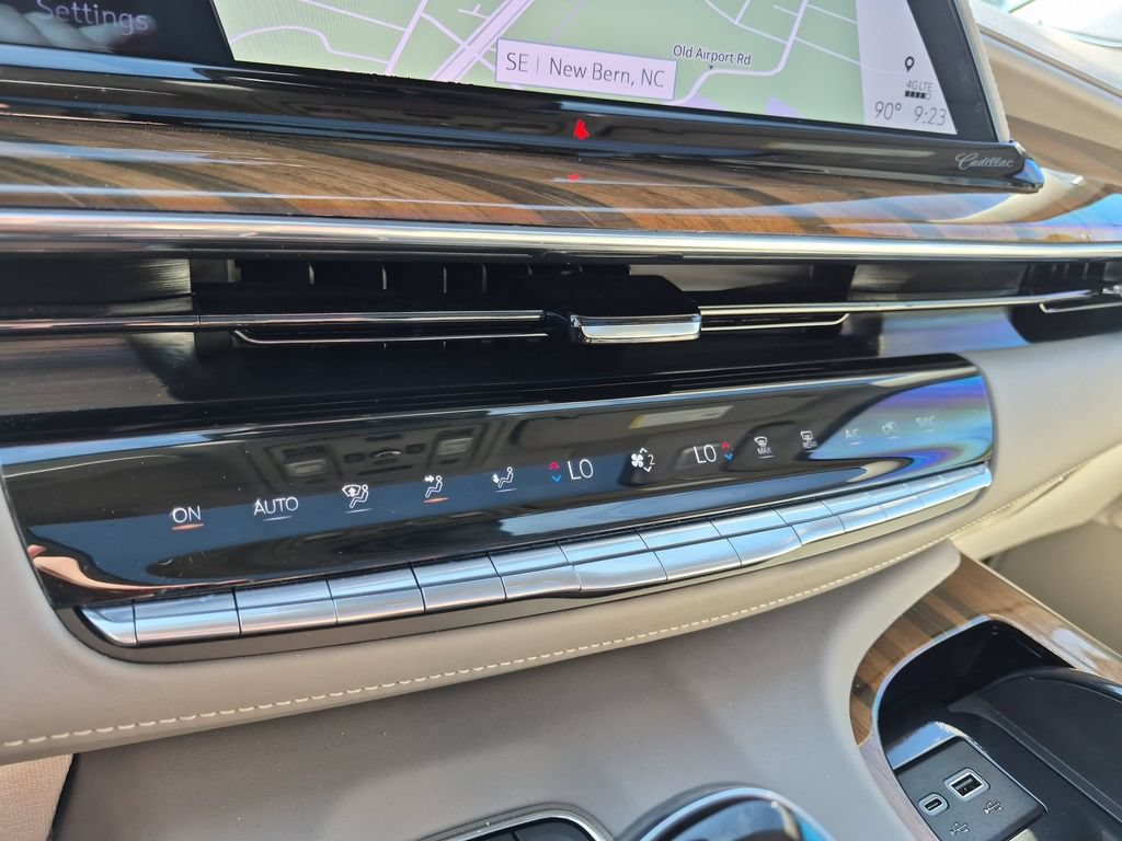 Certified 2024 Cadillac Escalade ESV Sport Platinum AWD/4WD image 23