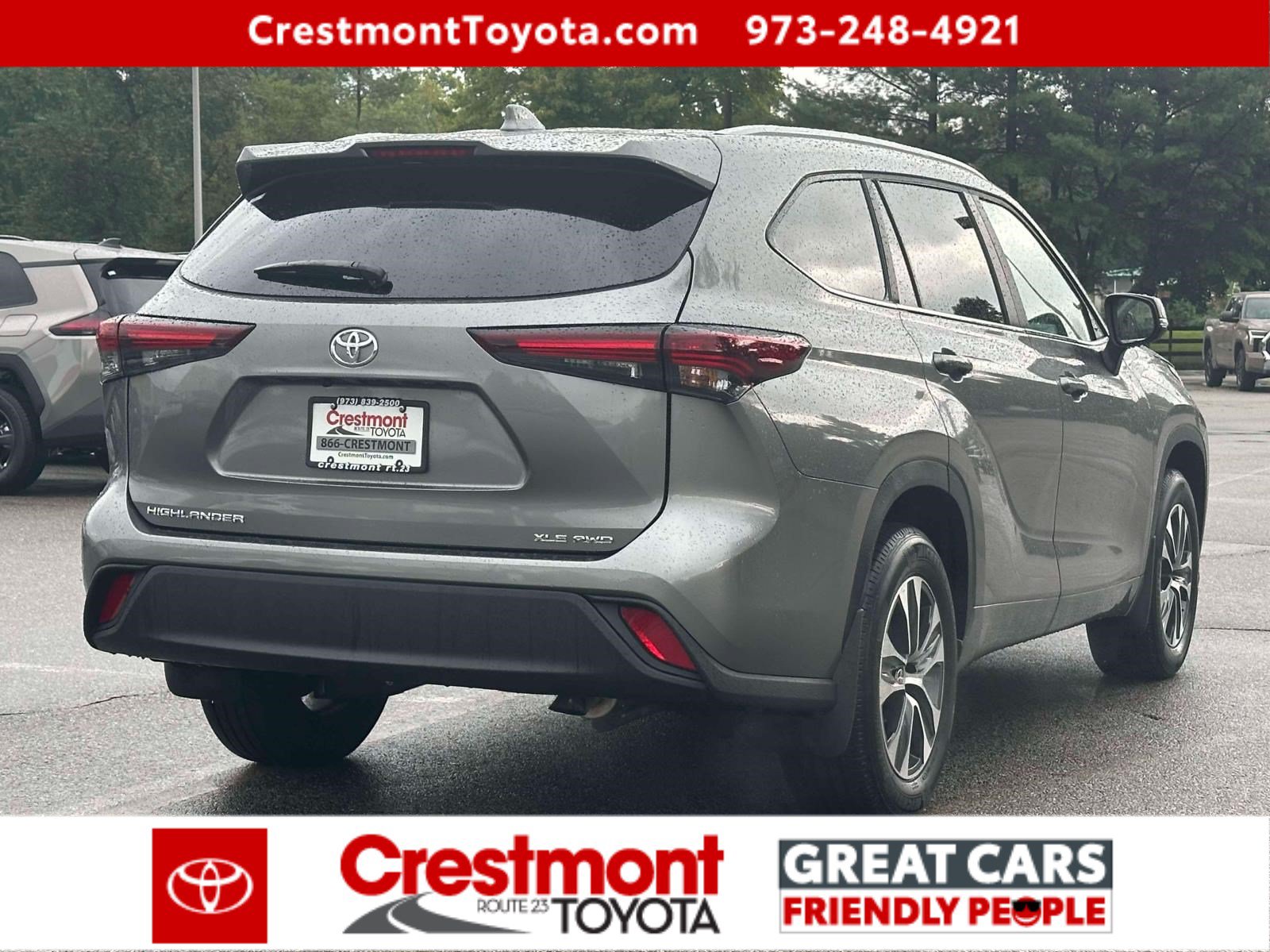 Certified 2025 Toyota Highlander XLE AWD/4WD image 3