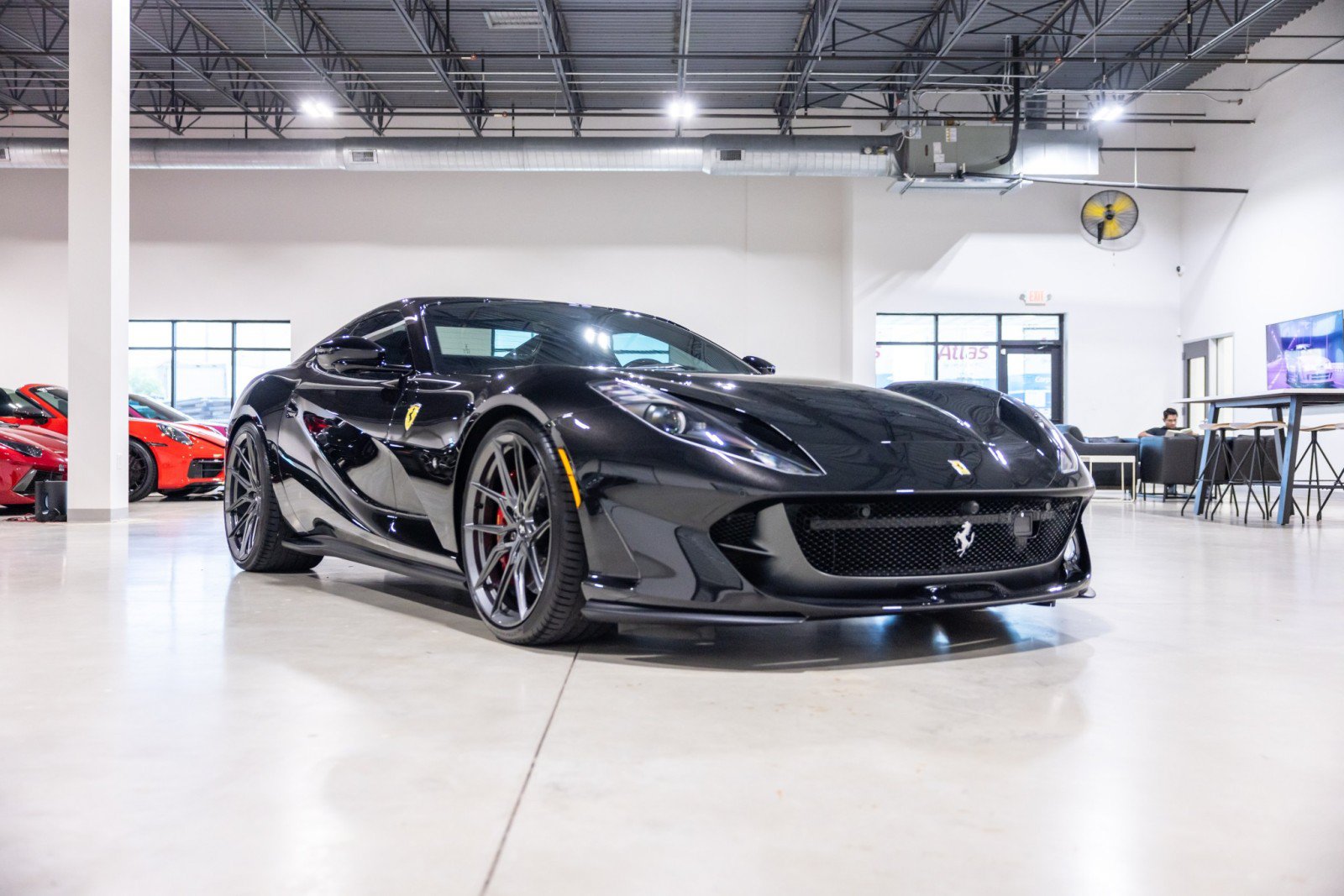 Used 2021 Ferrari 812 GTS RWD image 3