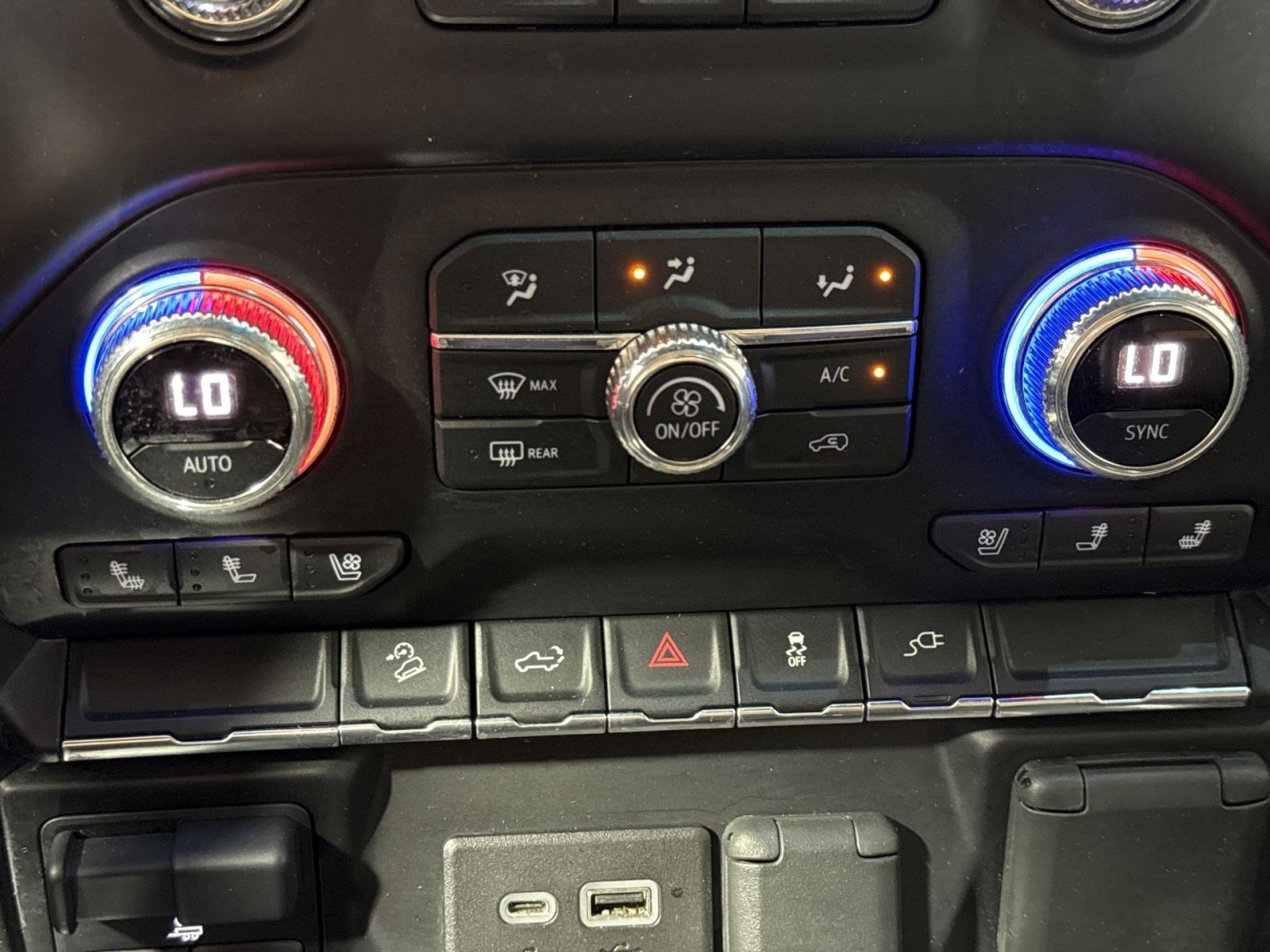 Used 2021 GMC Sierra 1500 AT4 AWD/4WD image 22