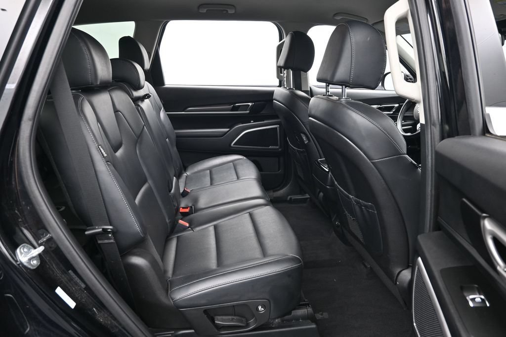 Used 2024 Kia Telluride LX FWD image 33