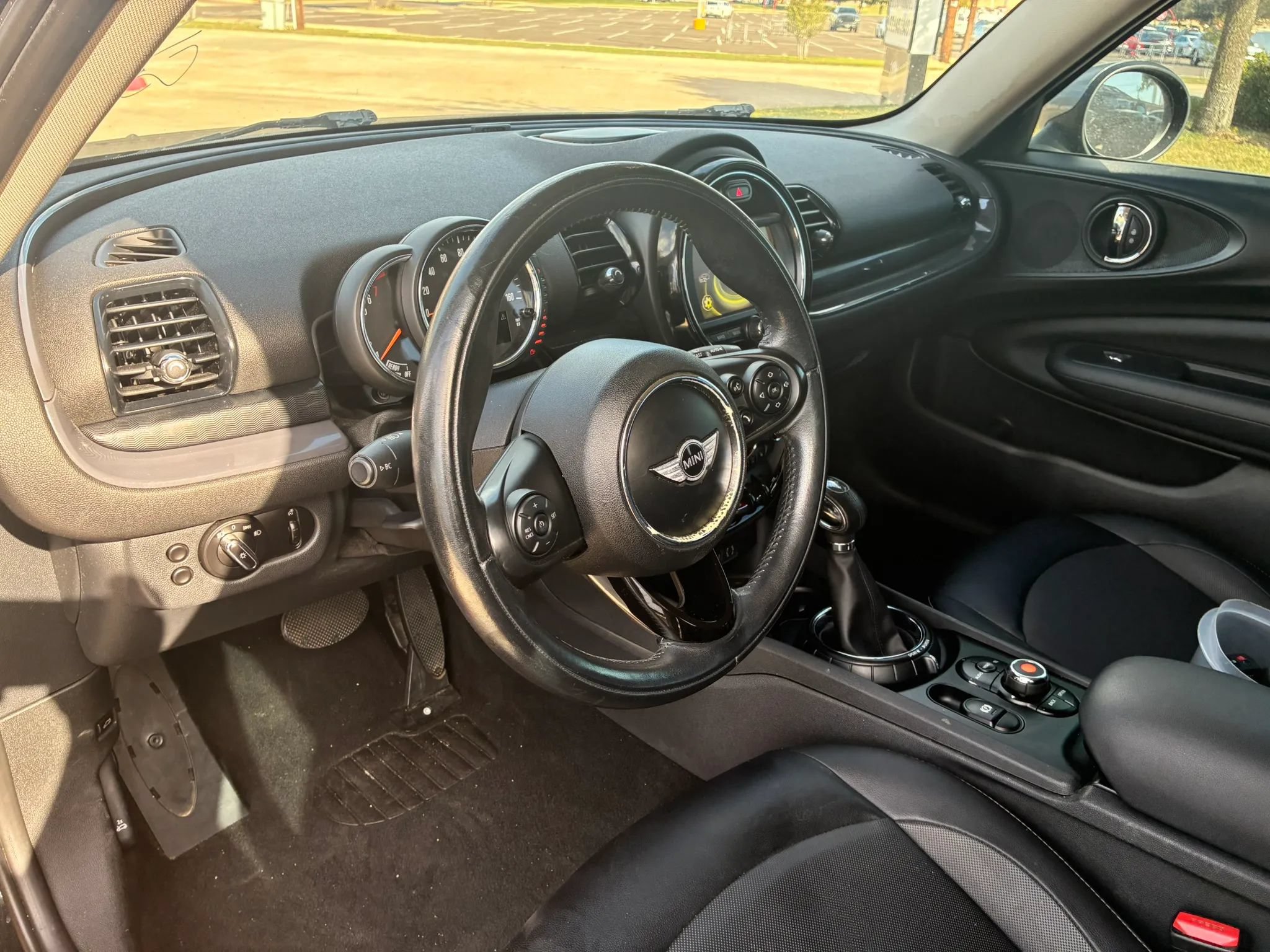 Used 2017 MINI Cooper Clubman ALL4 AWD/4WD image 9