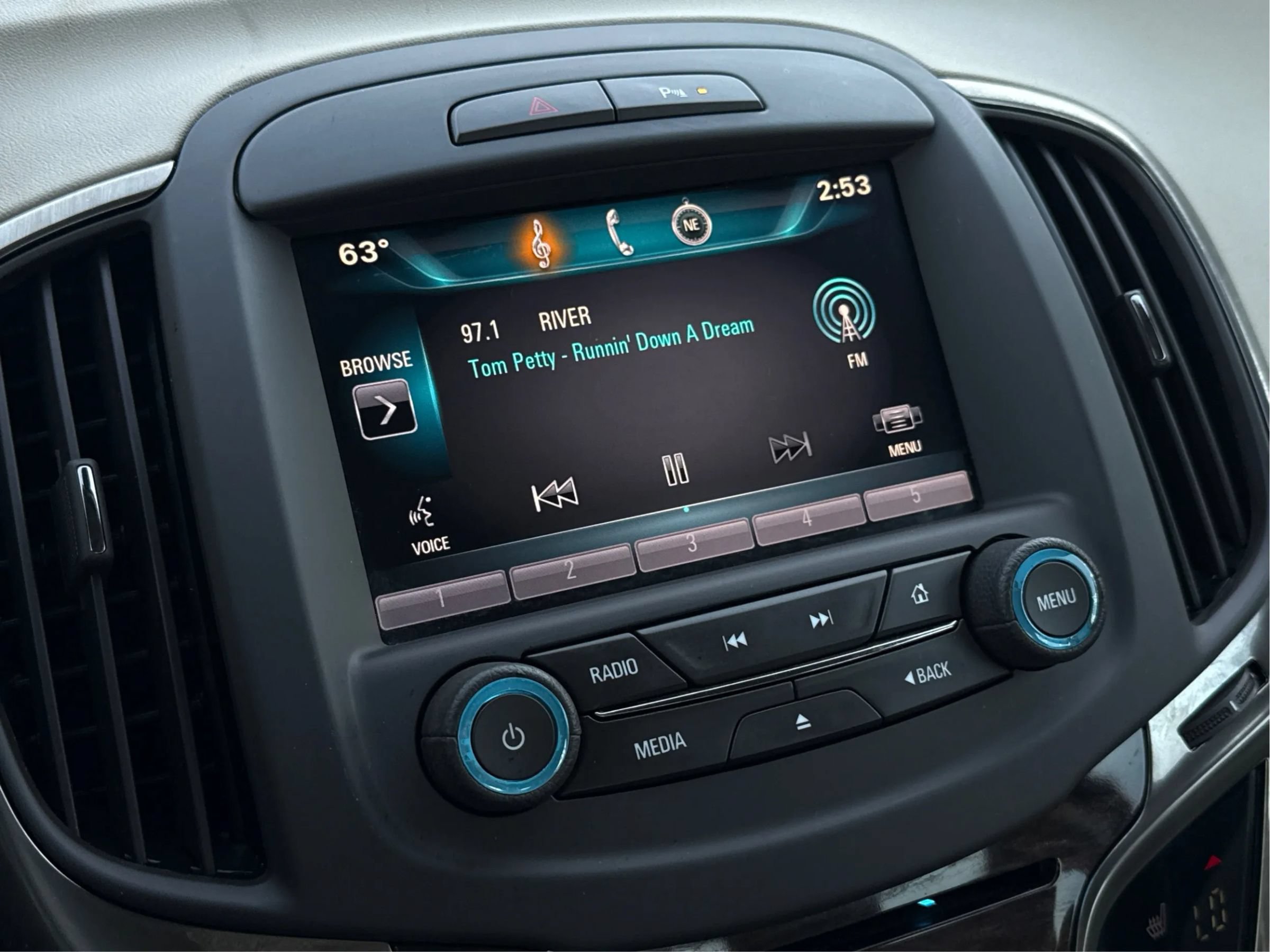 Used 2015 Buick LaCrosse Leather FWD image 14