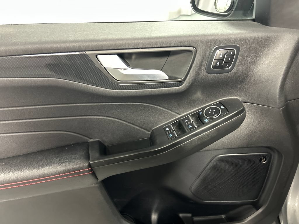 Used 2023 Ford Escape ST-Line Select w/ Tech Pack #2 AWD/4WD image 12