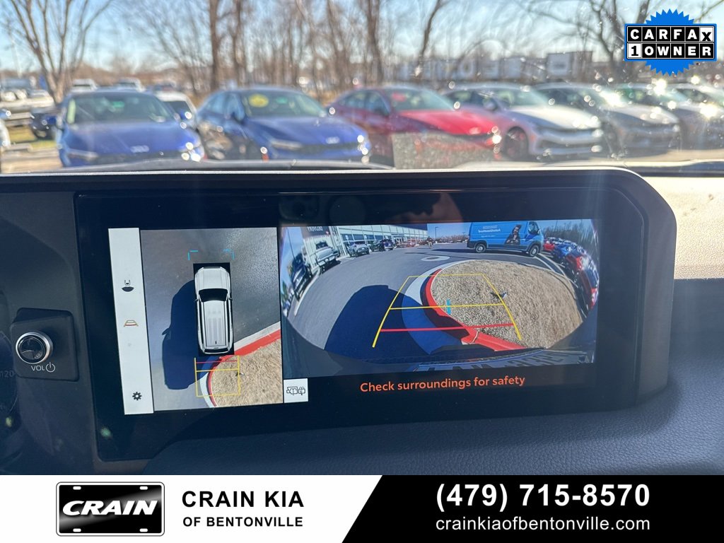 Used 2025 Toyota Land Cruiser image 25