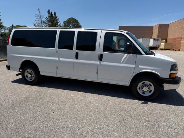 Used 2016 Chevrolet Express 3500 LT w/ LT Preferred Equipment Group RWD image 36