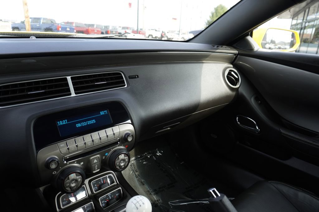 Used 2010 Chevrolet Camaro SS w/ LPO, Ground Effects Package image 25