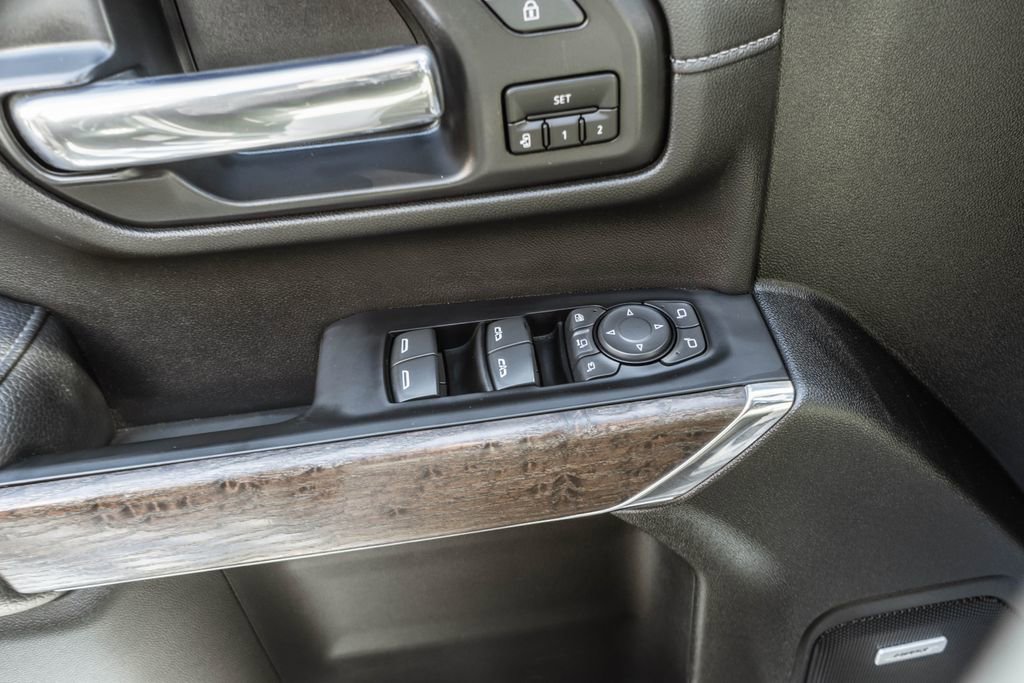 Used 2023 GMC Sierra 3500 Denali w/ Denali Ultimate Package image 18