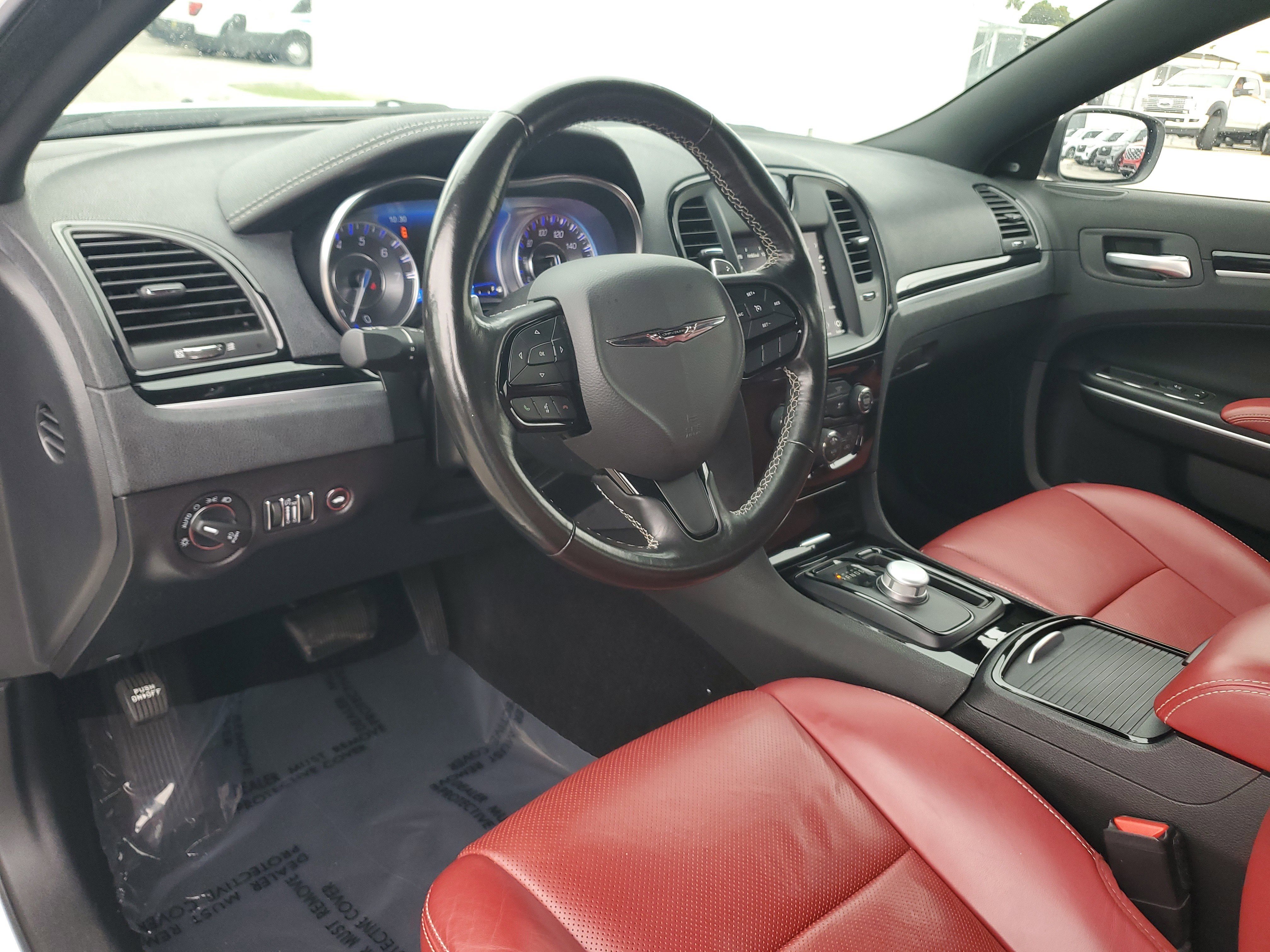 Used 2021 Chrysler 300 S w/ S Model Appearance Package image 9