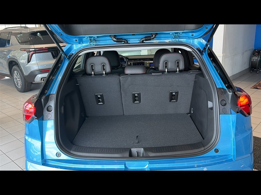 New 2027 Chevrolet Bolt RS FWD image 27