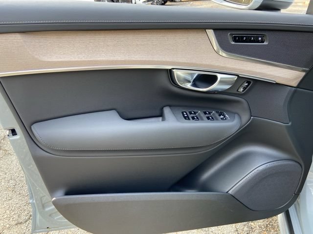 New 2026 Volvo XC90 B6 Plus AWD/4WD image 12