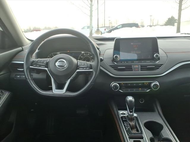 Used 2019 Nissan Altima 2.5 SR w/ SR Premium Package image 10