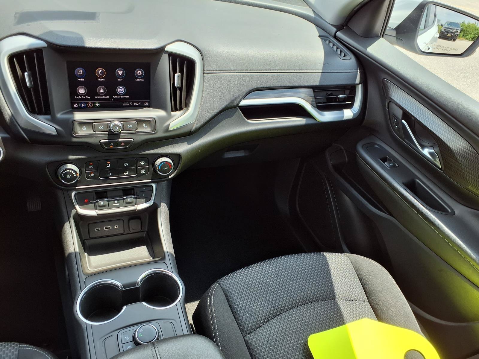 Used 2022 GMC Terrain SLE FWD image 4