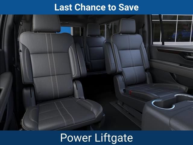 New 2025 Chevrolet Suburban High Country AWD/4WD image 19