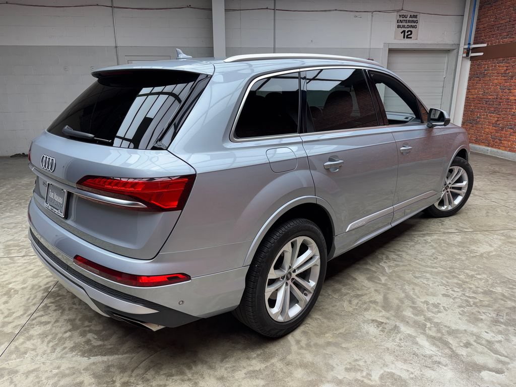 Used 2025 Audi Q7 3.0T Premium Plus AWD/4WD image 6