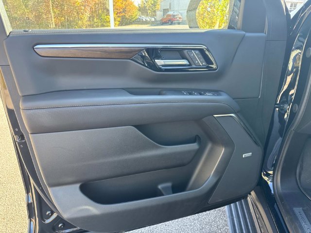 New 2026 Chevrolet Suburban High Country AWD/4WD image 28