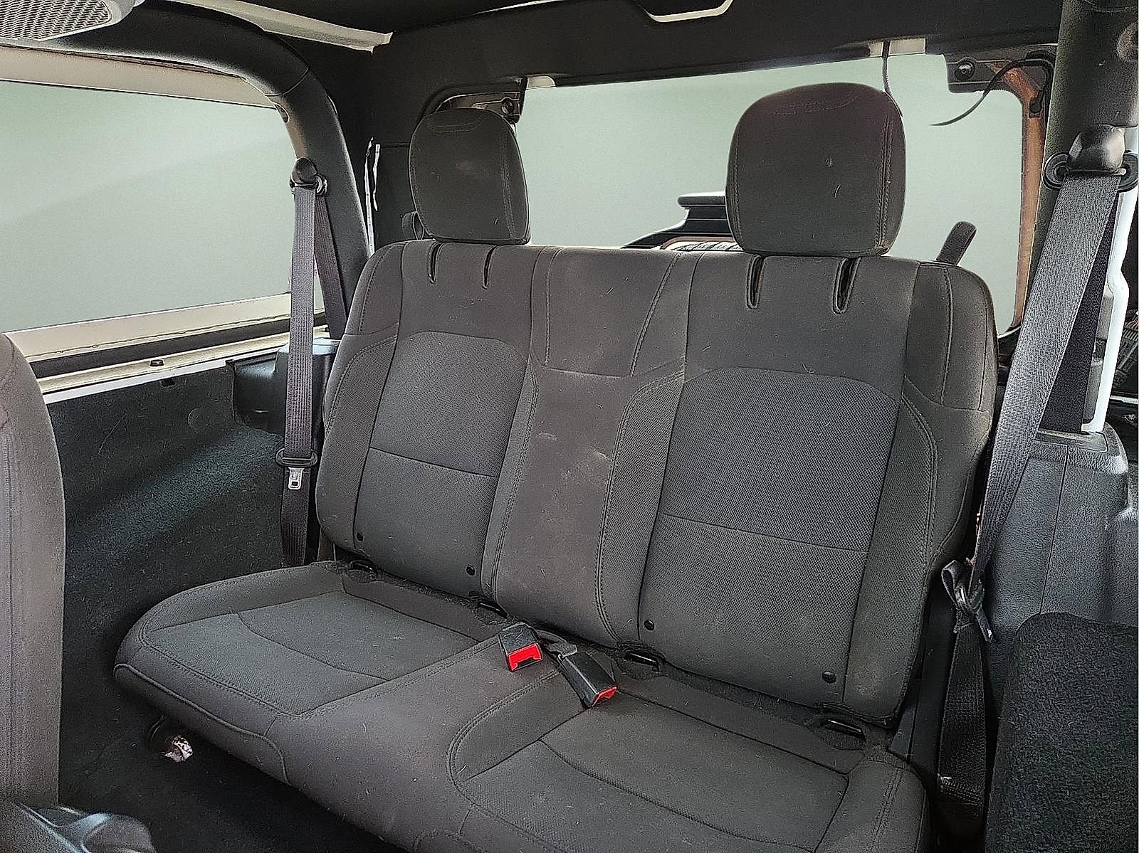 Used 2022 Jeep Wrangler Sport AWD/4WD image 10
