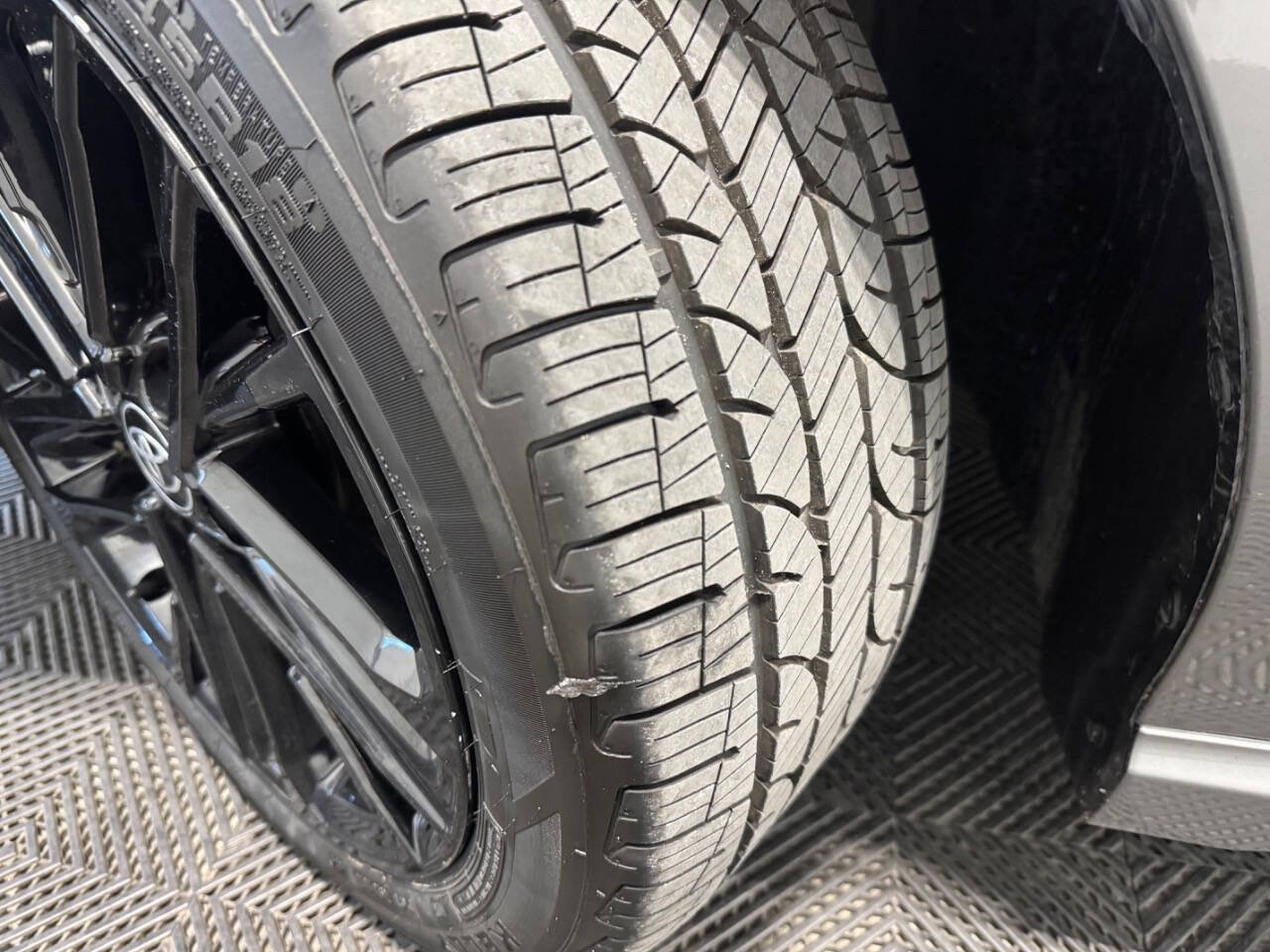 Used 2025 Toyota Camry SE image 40