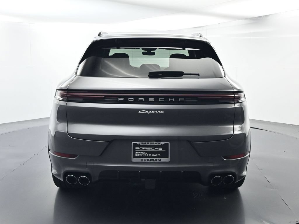 Certified 2025 Porsche Cayenne AWD/4WD image 13