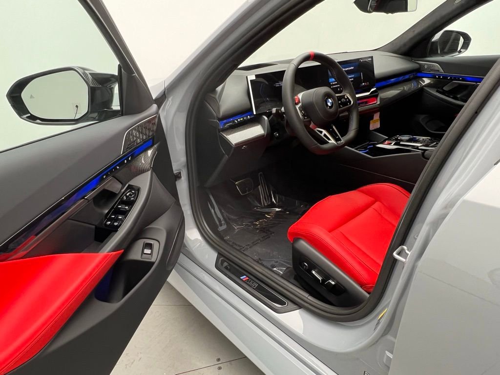 New 2026 BMW M5 w/ Carbon Package image 23