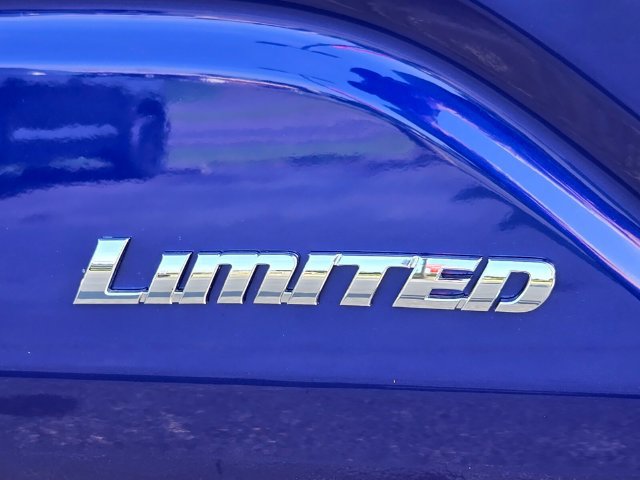 Used 2024 Toyota Tacoma Limited w/ Limited Package (LT) AWD/4WD image 23