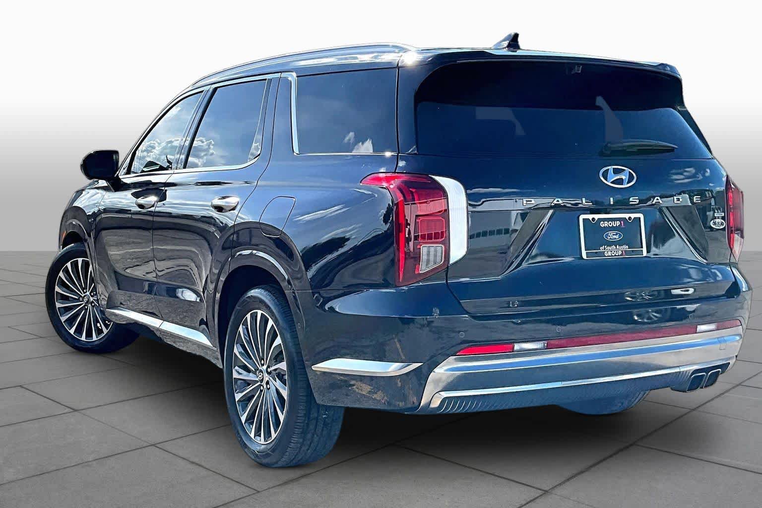 Used 2025 Hyundai Palisade Calligraphy AWD/4WD image 12