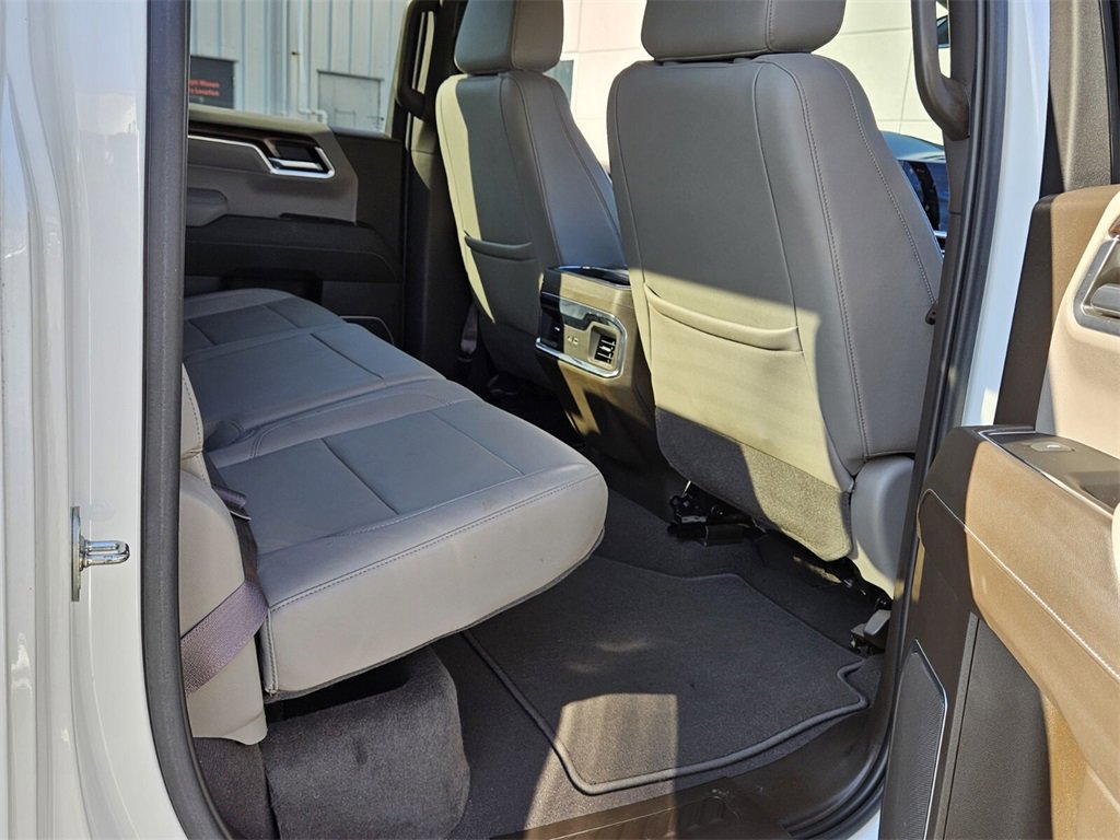 Used 2022 GMC Sierra 1500 SLT w/ SLT Convenience Package image 11