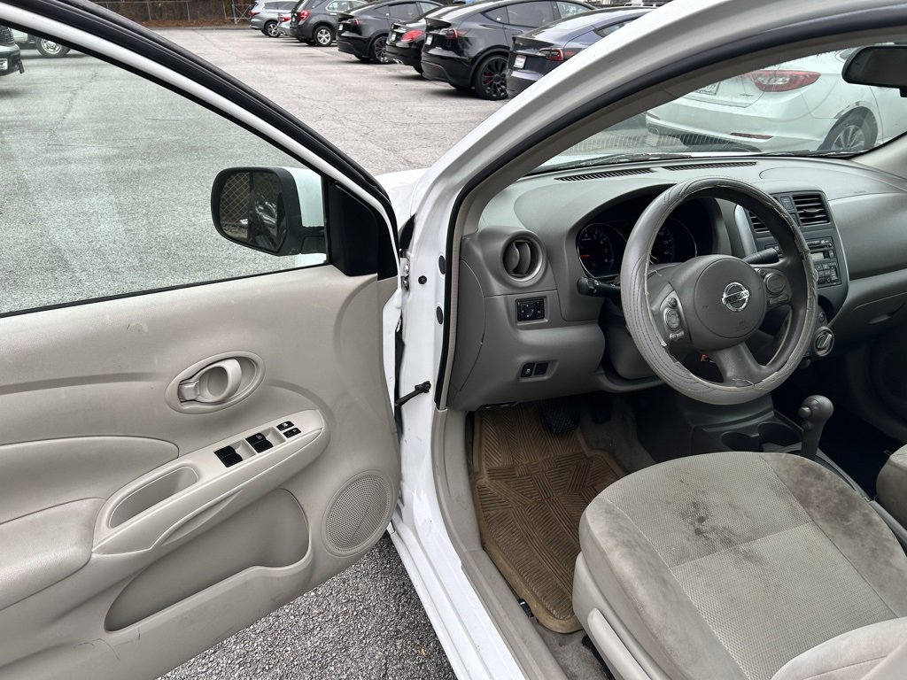 Used 2012 Nissan Versa SV w/ Convenience Pkg image 4