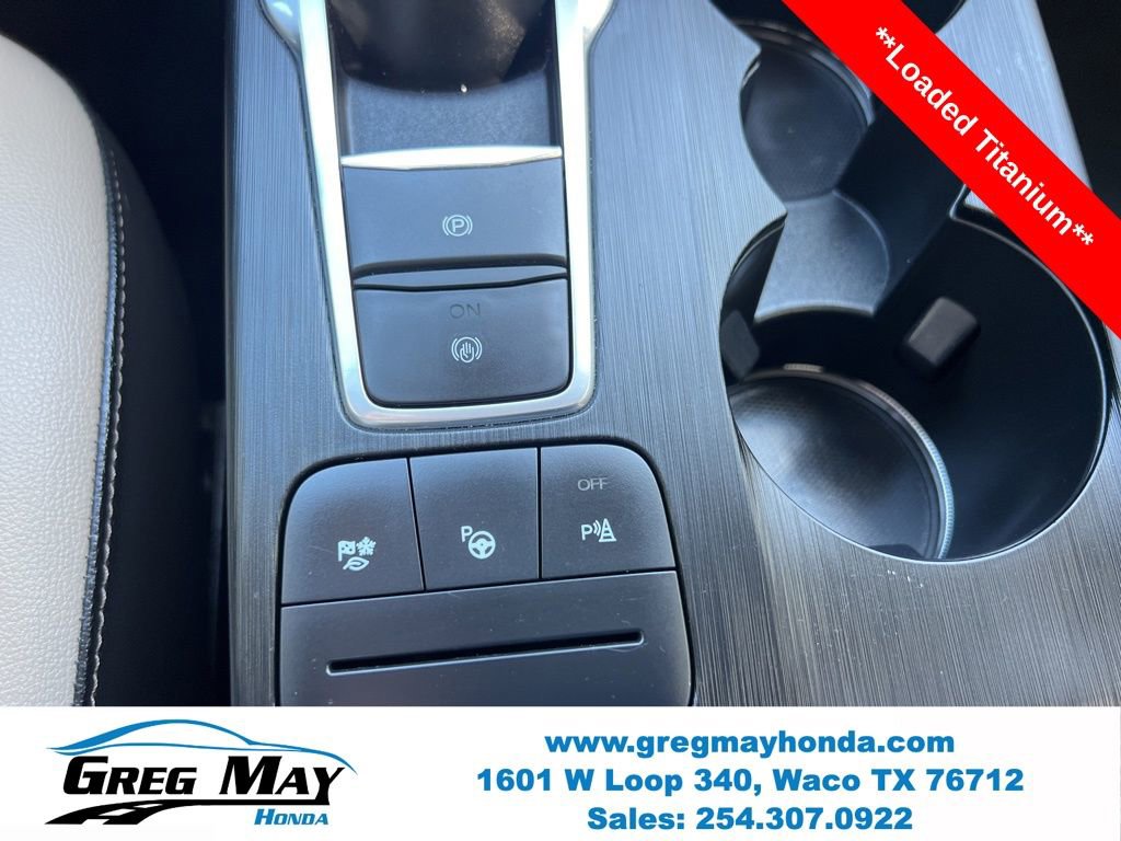 Used 2020 Ford Escape Titanium image 30