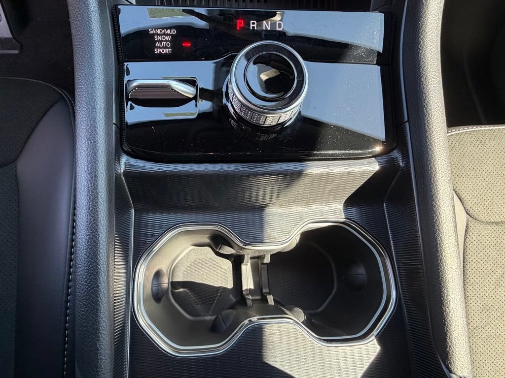 New 2026 Jeep Grand Cherokee Altitude AWD/4WD image 20