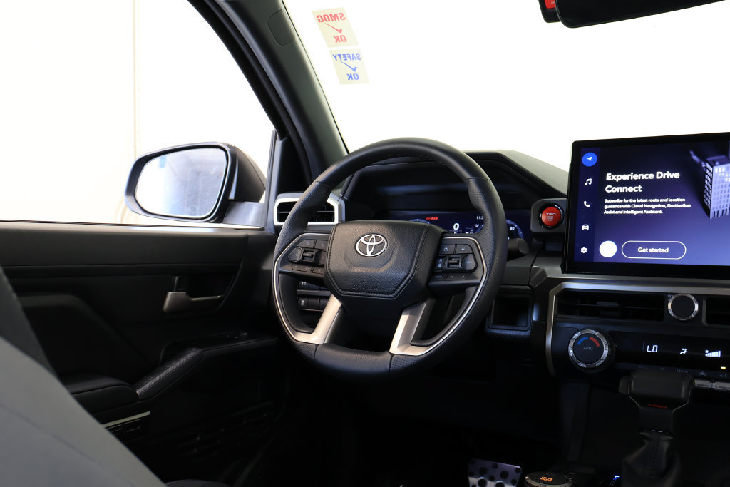 Used 2025 Toyota Tacoma TRD Sport AWD/4WD image 26