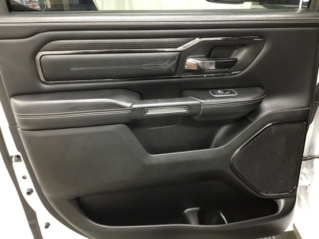 Used 2022 RAM 1500 Limited w/ Body-Colour Bumper Group image 33