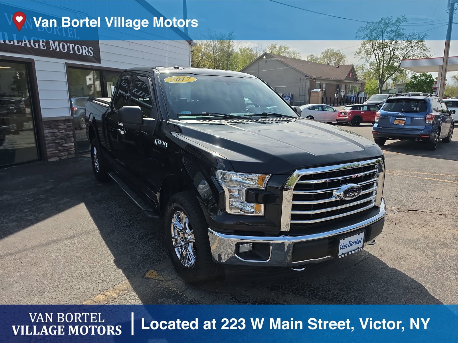 Used 2017 Ford F150 XLT w/ Equipment Group 302A Luxury AWD/4WD image 4