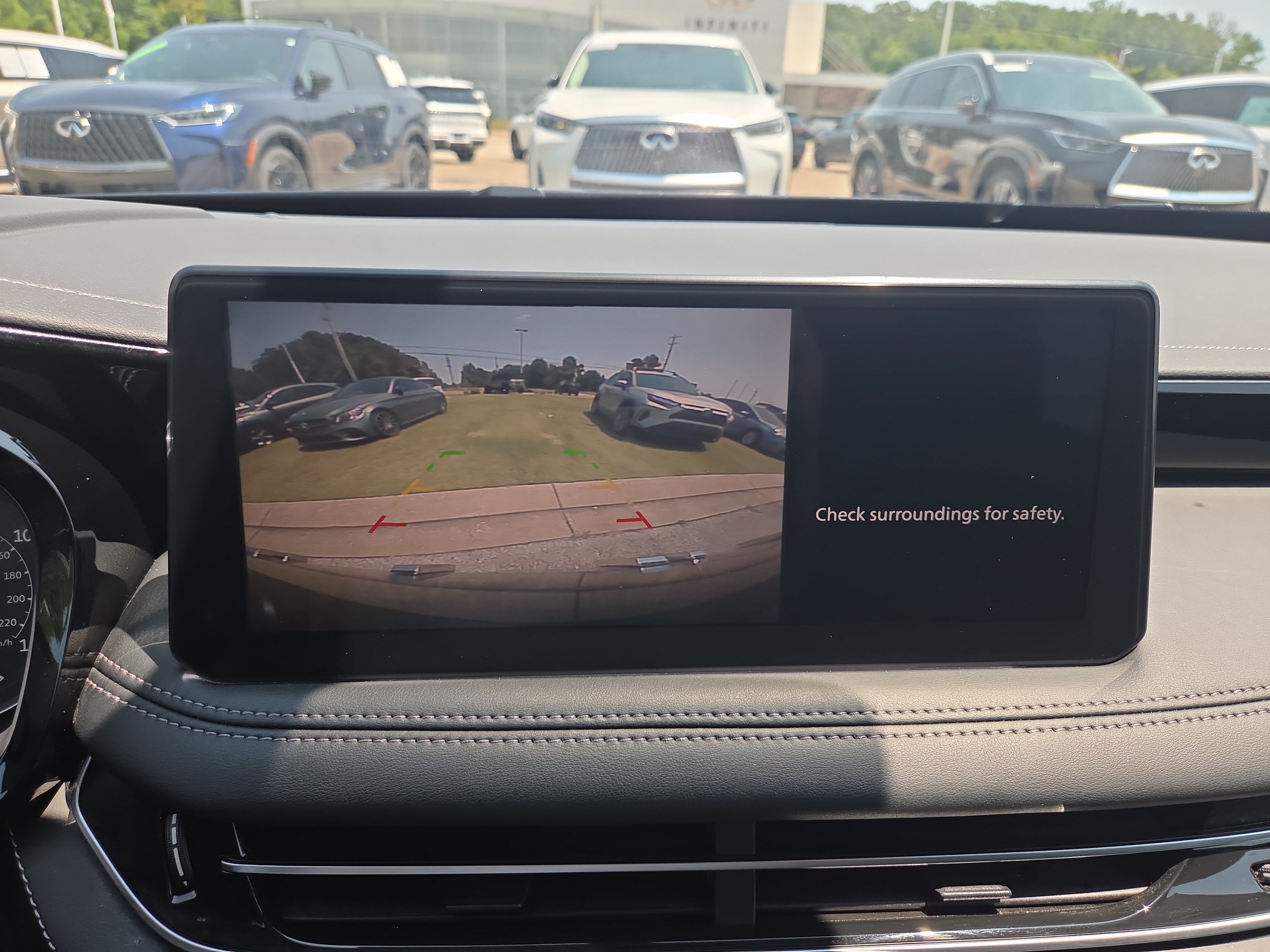 Used 2024 INFINITI QX60 Pure AWD/4WD image 15