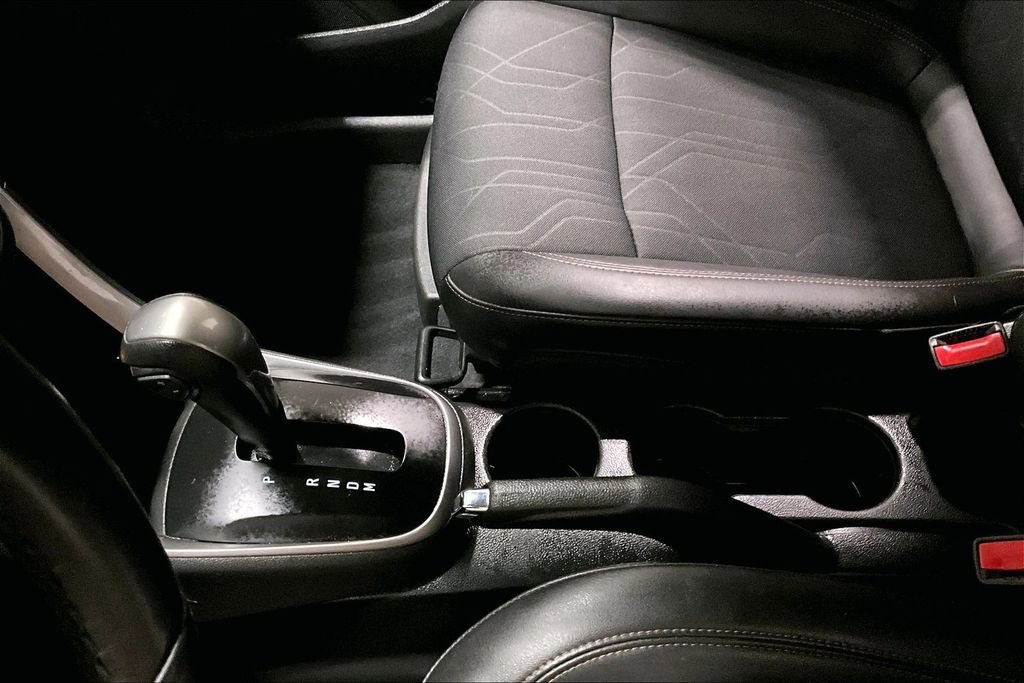 Used 2019 Chevrolet Trax LT w/ LT Convenience Package image 17