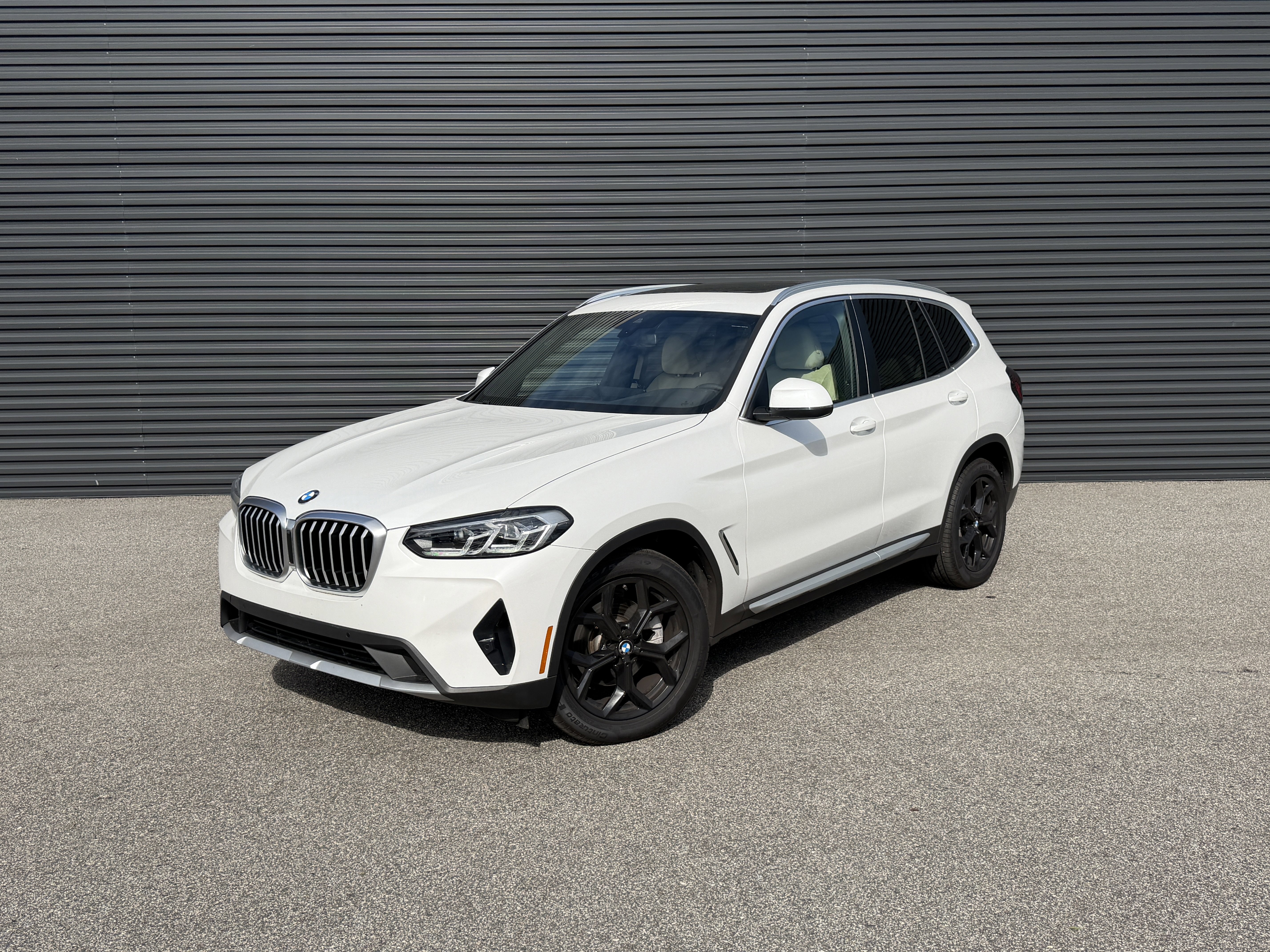 Used 2022 BMW X3 sDrive30i w/ Convenience Package image 1
