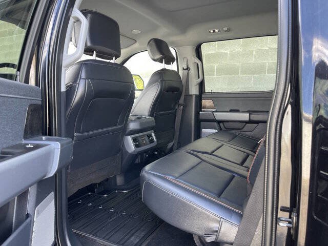 Used 2024 Ford F350 Lariat w/ Lariat Ultimate Package AWD/4WD image 12