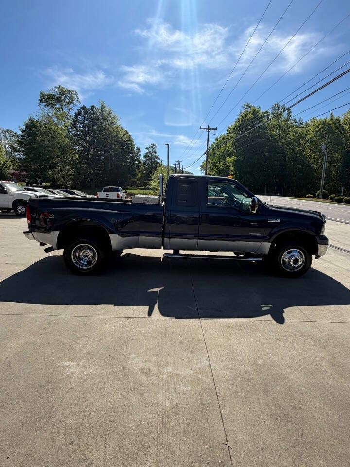 Used 2006 Ford F350 Lariat AWD/4WD image 4
