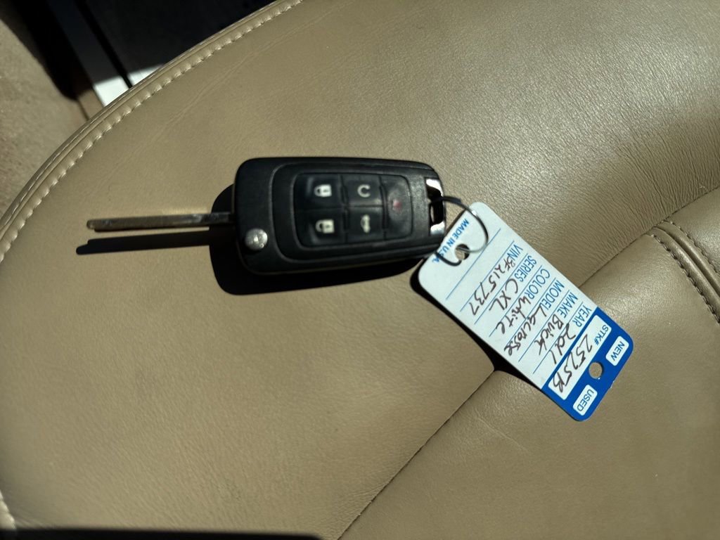 Used 2011 Buick LaCrosse CXL w/ Driver Confidence Package FWD image 12