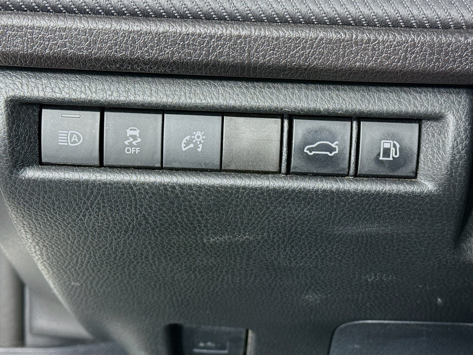 Certified 2025 Toyota Camry SE w/ Multimedia Upgrade Package FWD image 10