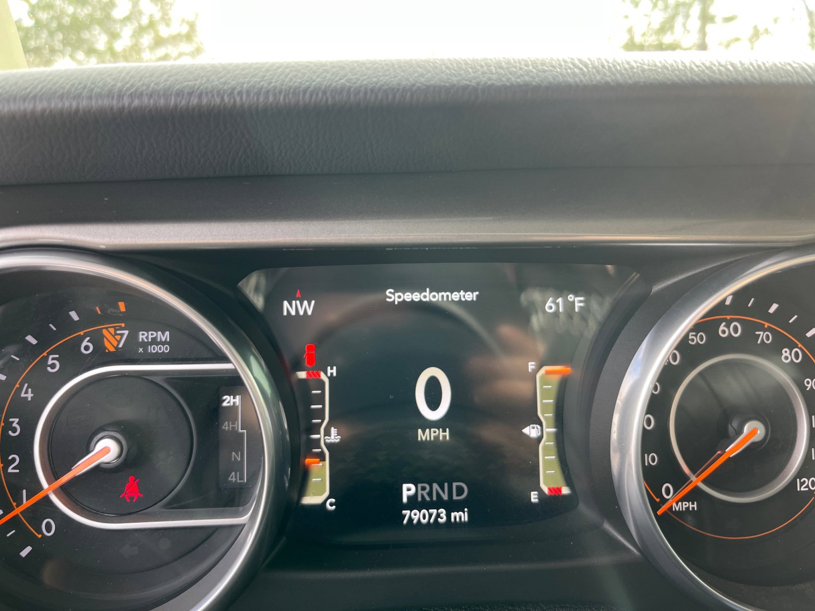 Used 2018 Jeep Wrangler Unlimited Sahara image 11