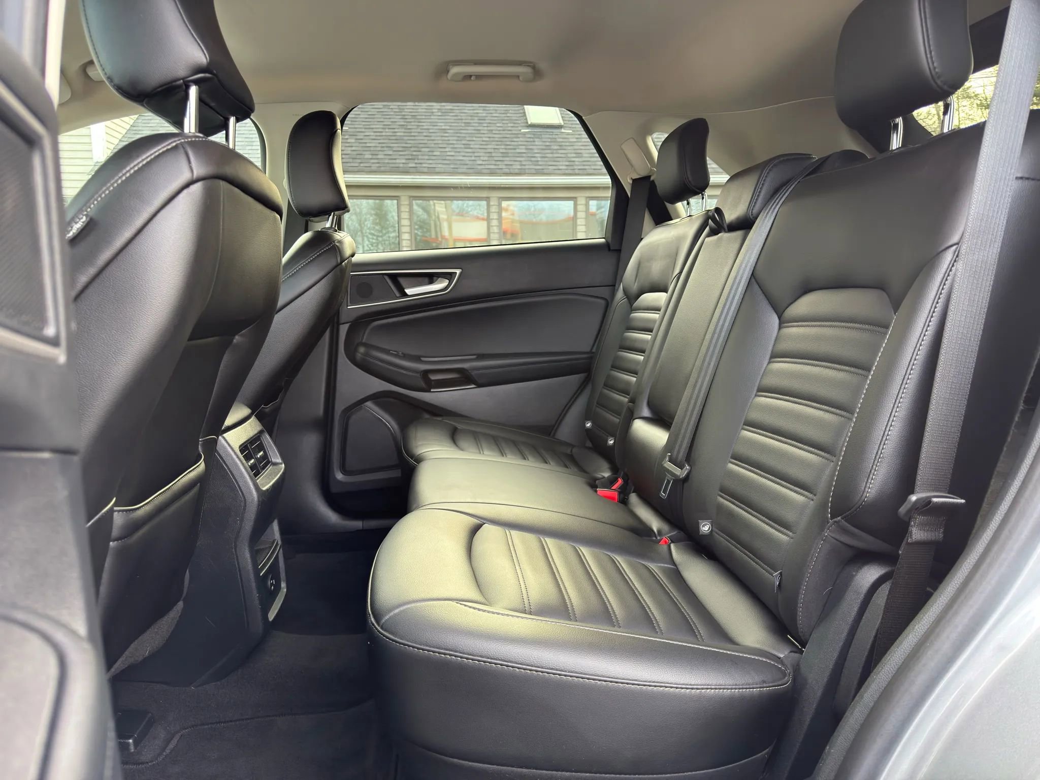 Used 2021 Ford Edge SEL w/ Cargo Accessory Package image 21