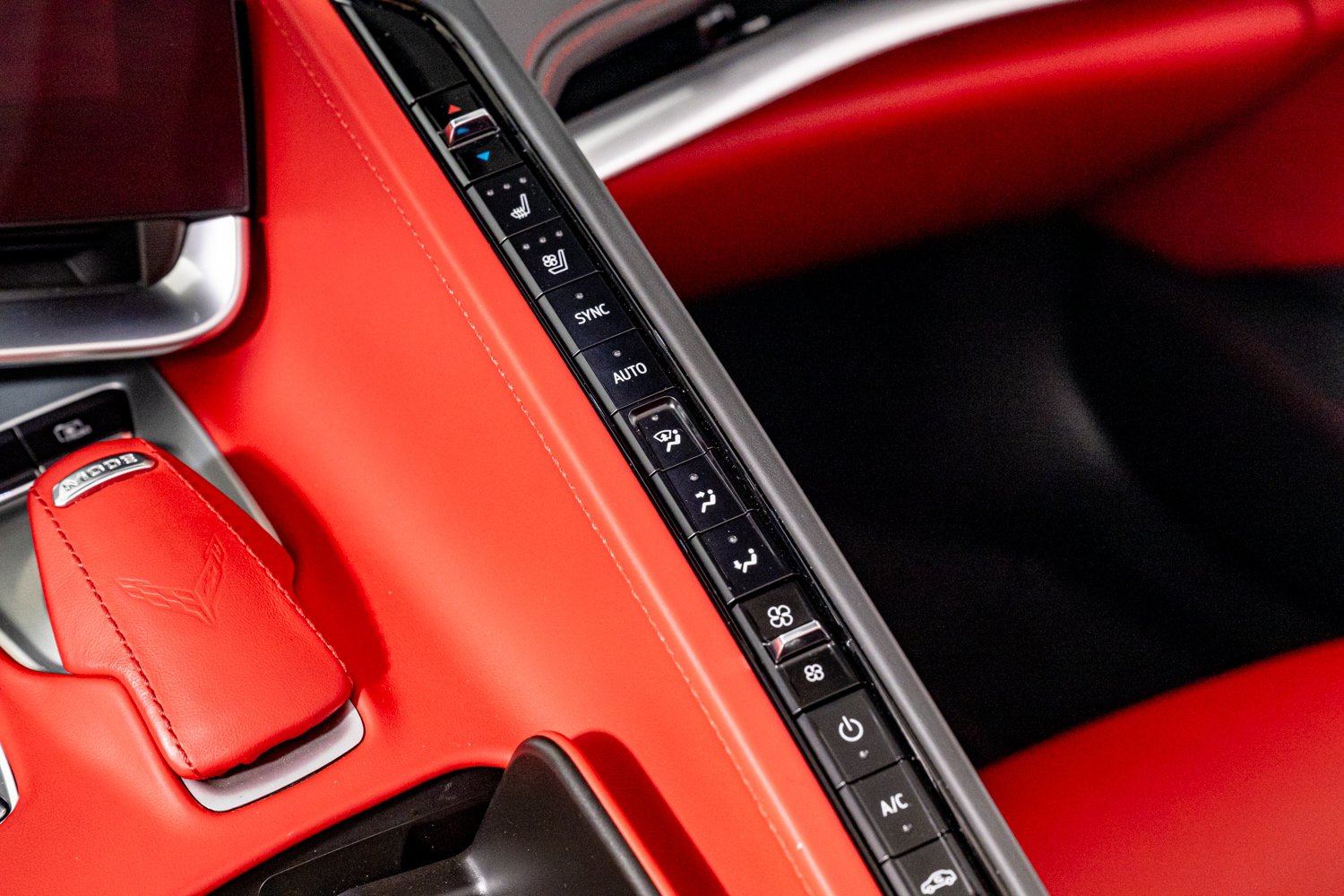 Used 2024 Chevrolet Corvette Z06 RWD image 35