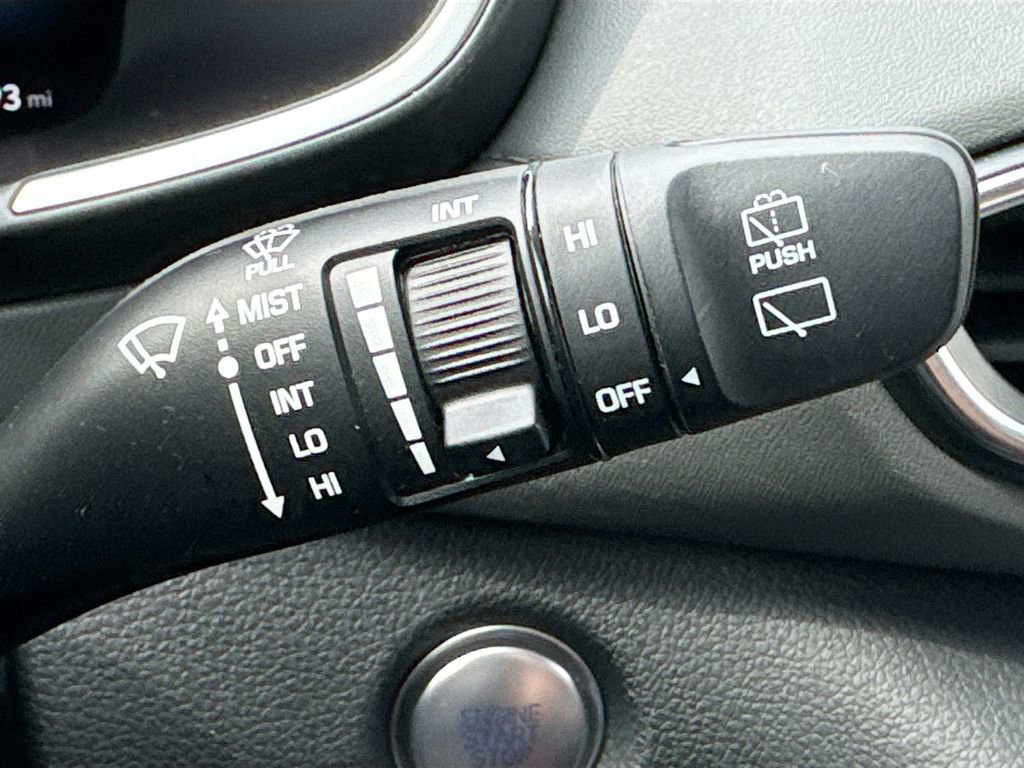 Used 2022 Hyundai Santa Fe SEL w/ Convenience Package FWD image 14